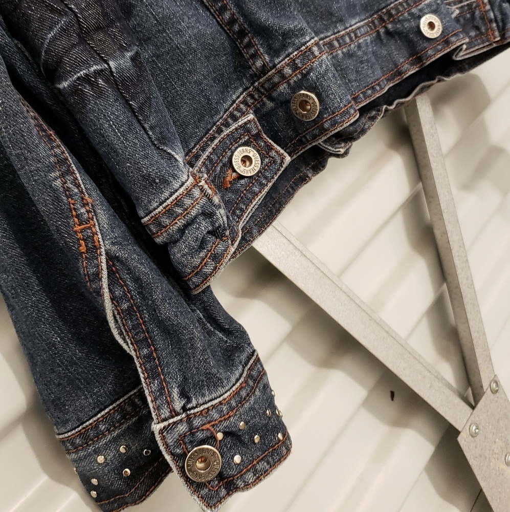 Guess Jeans - Picture 3 of 4